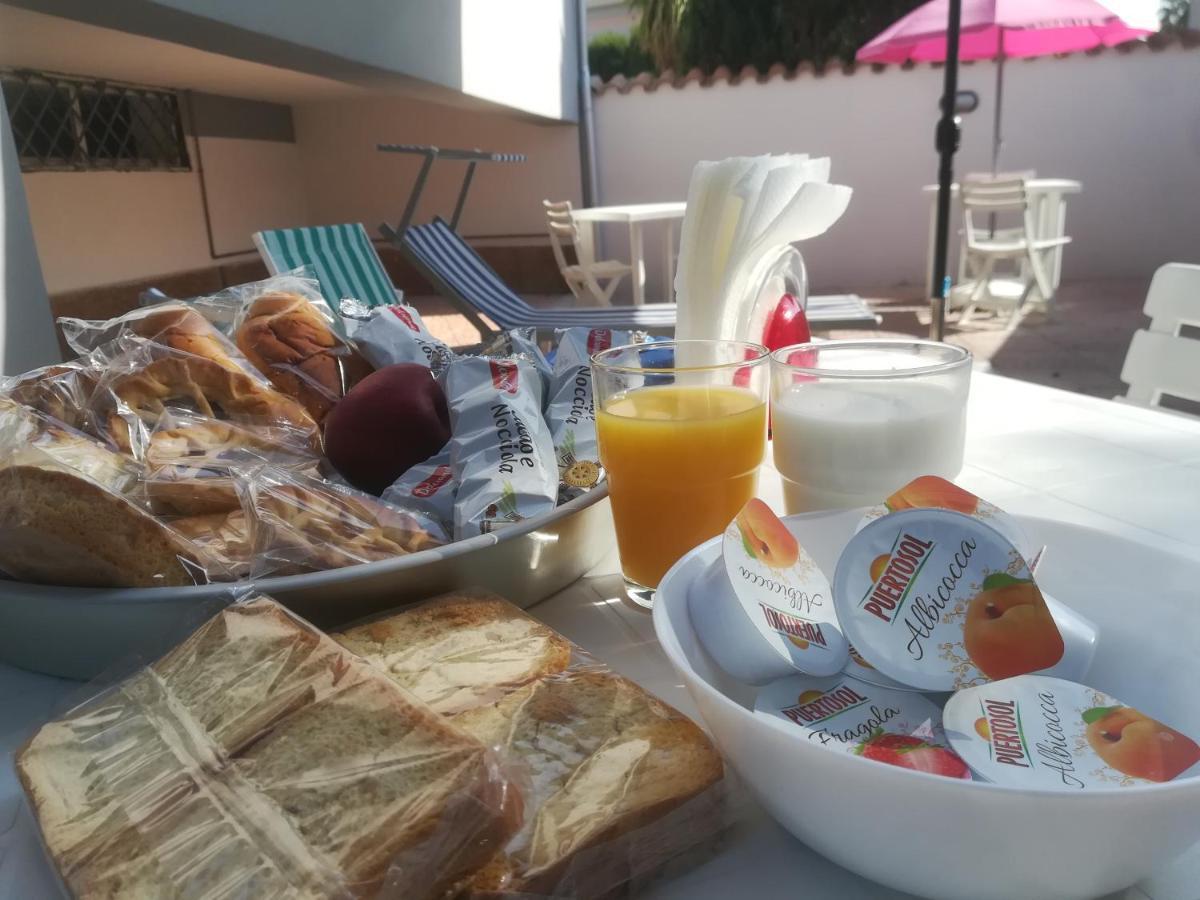 B&B Purple Italy Фиумичино Екстериор снимка