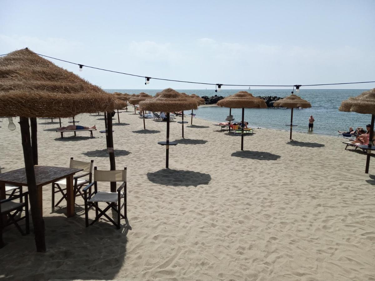 B&B Purple Italy Фиумичино Екстериор снимка